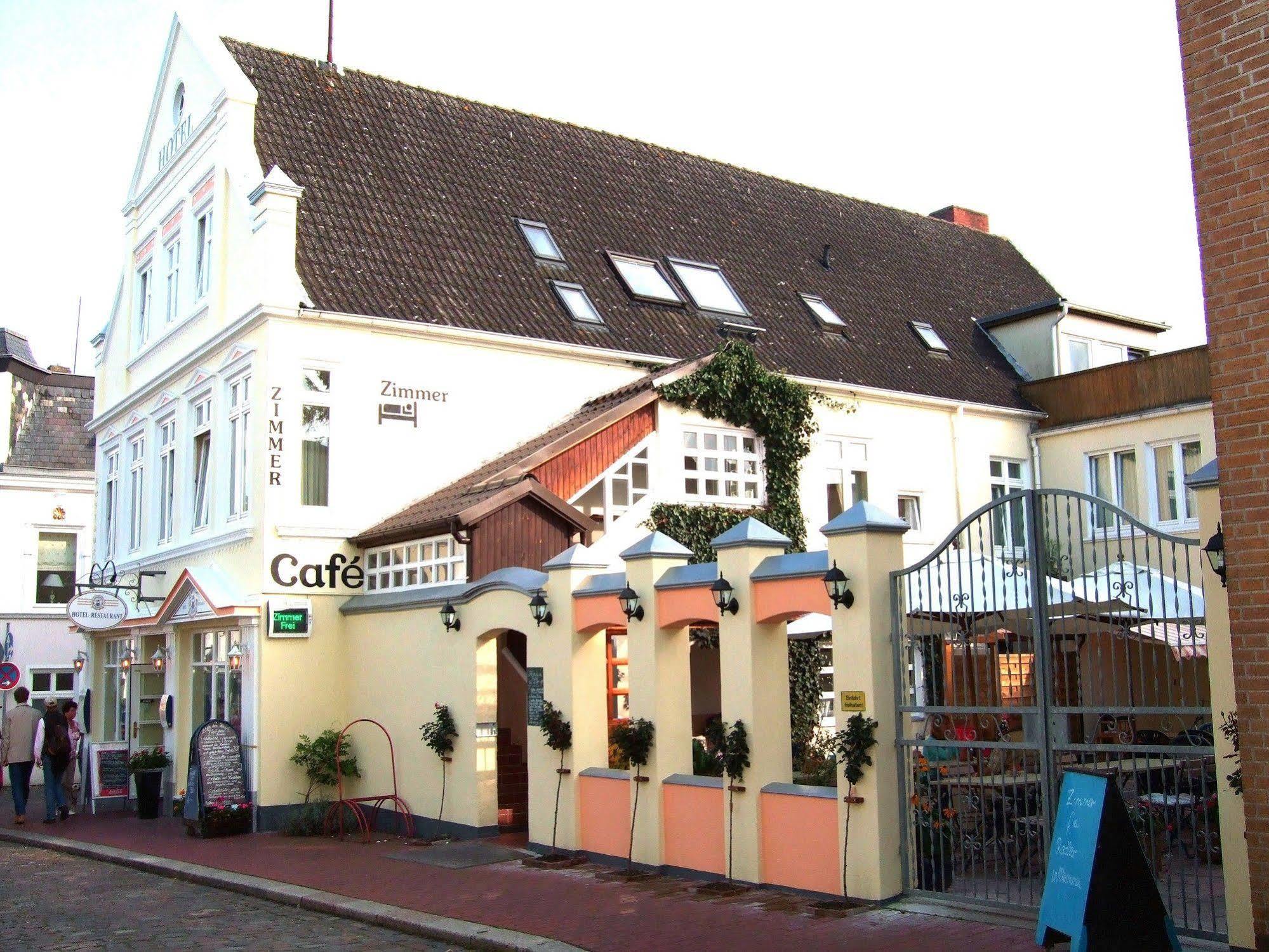 Hotel Zur Muehle Капелн Екстериор снимка